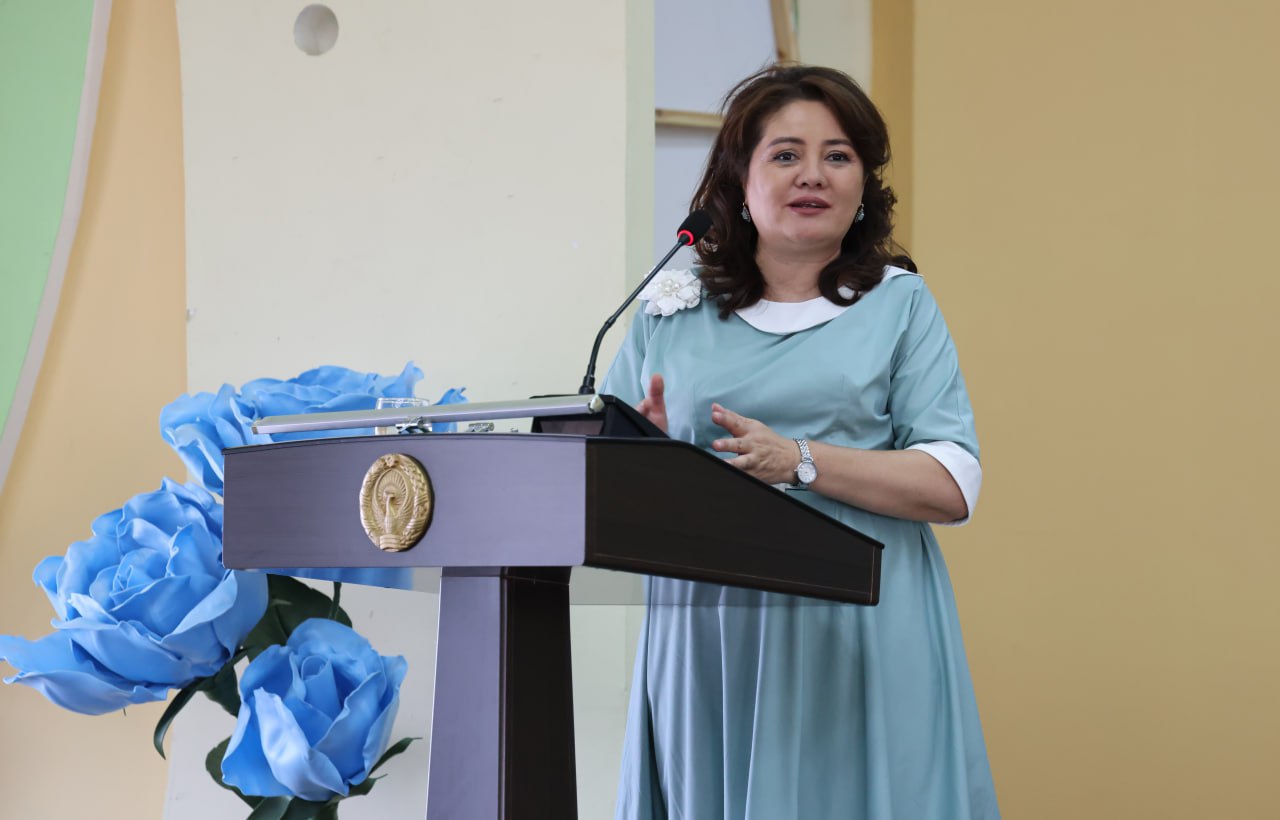 Rus porno tomosha Qizi otasini sikadi. Porno onlayn bepul tomosha qilish.